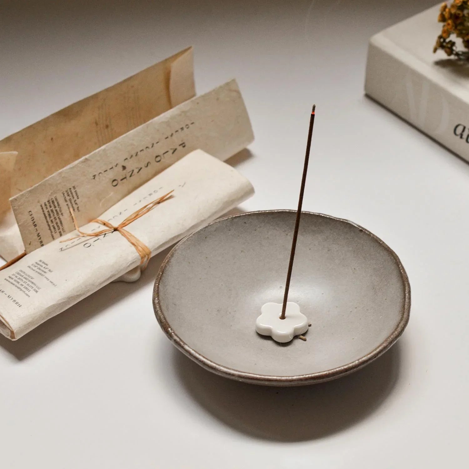 Palo Santo Incense Stick Set  – 30 Sticks with Ceramic Holder