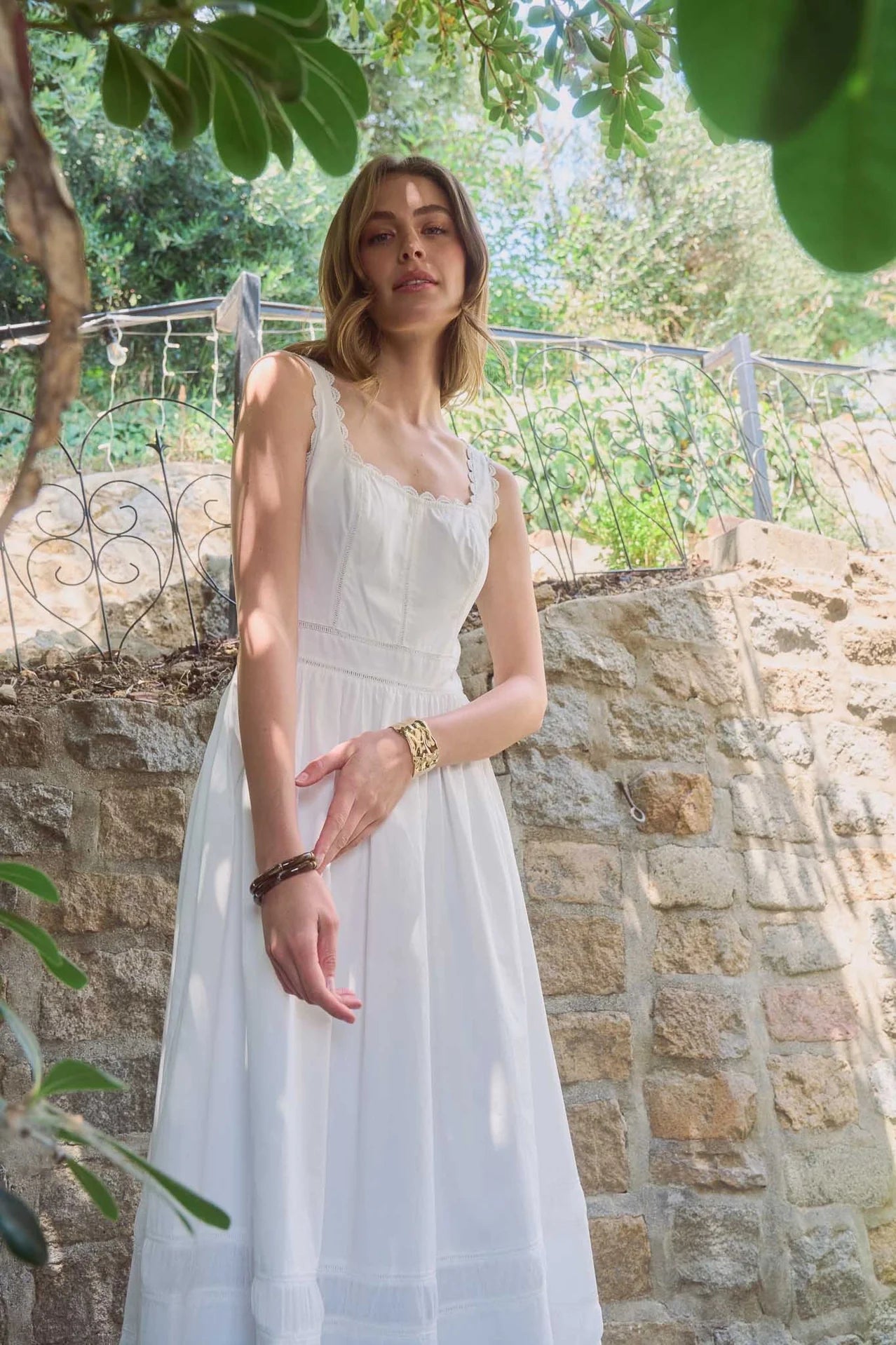 Sleeveless Lace Trim Detail Midi Dress
