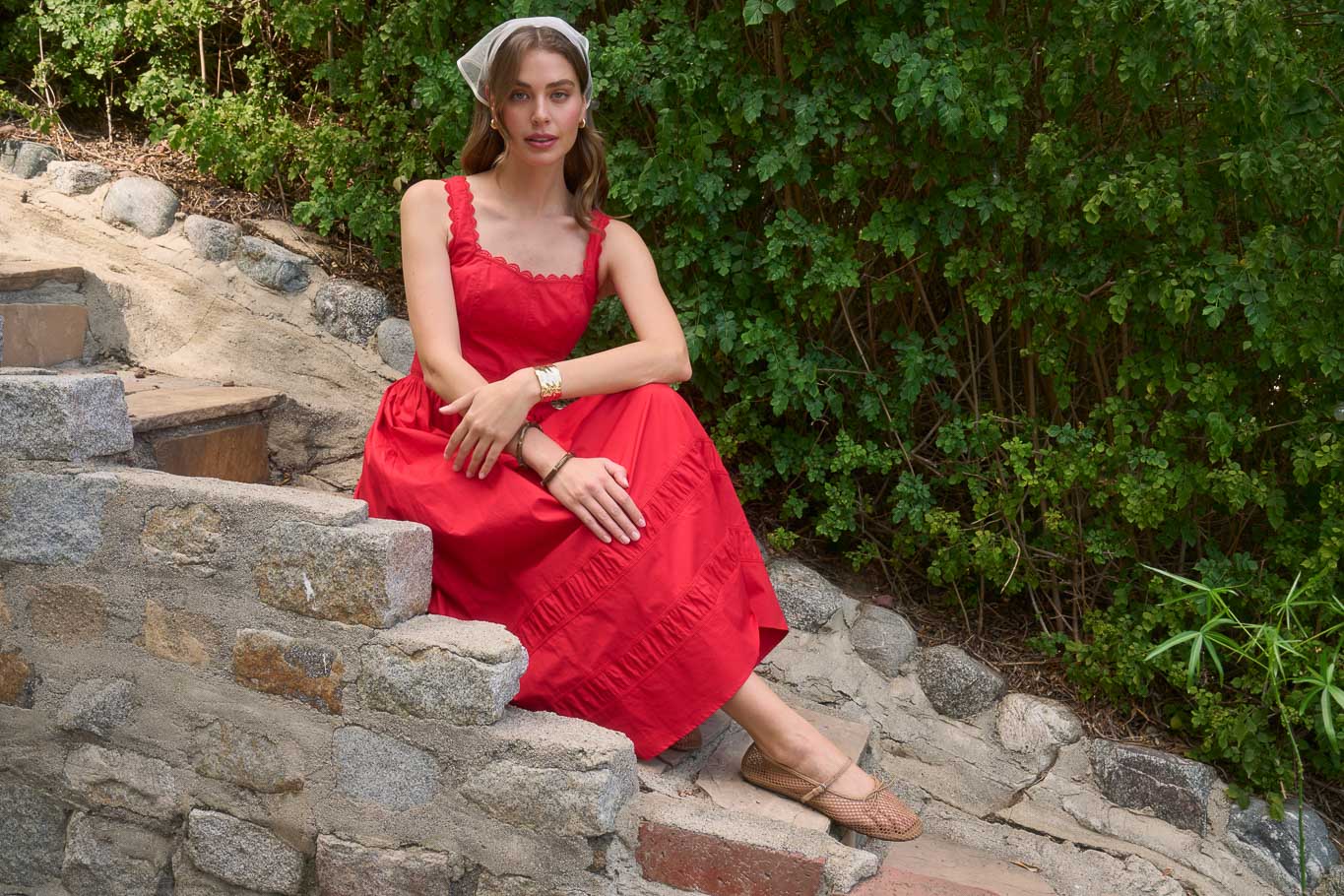 Sleeveless Lace Trim Detail Midi Dress