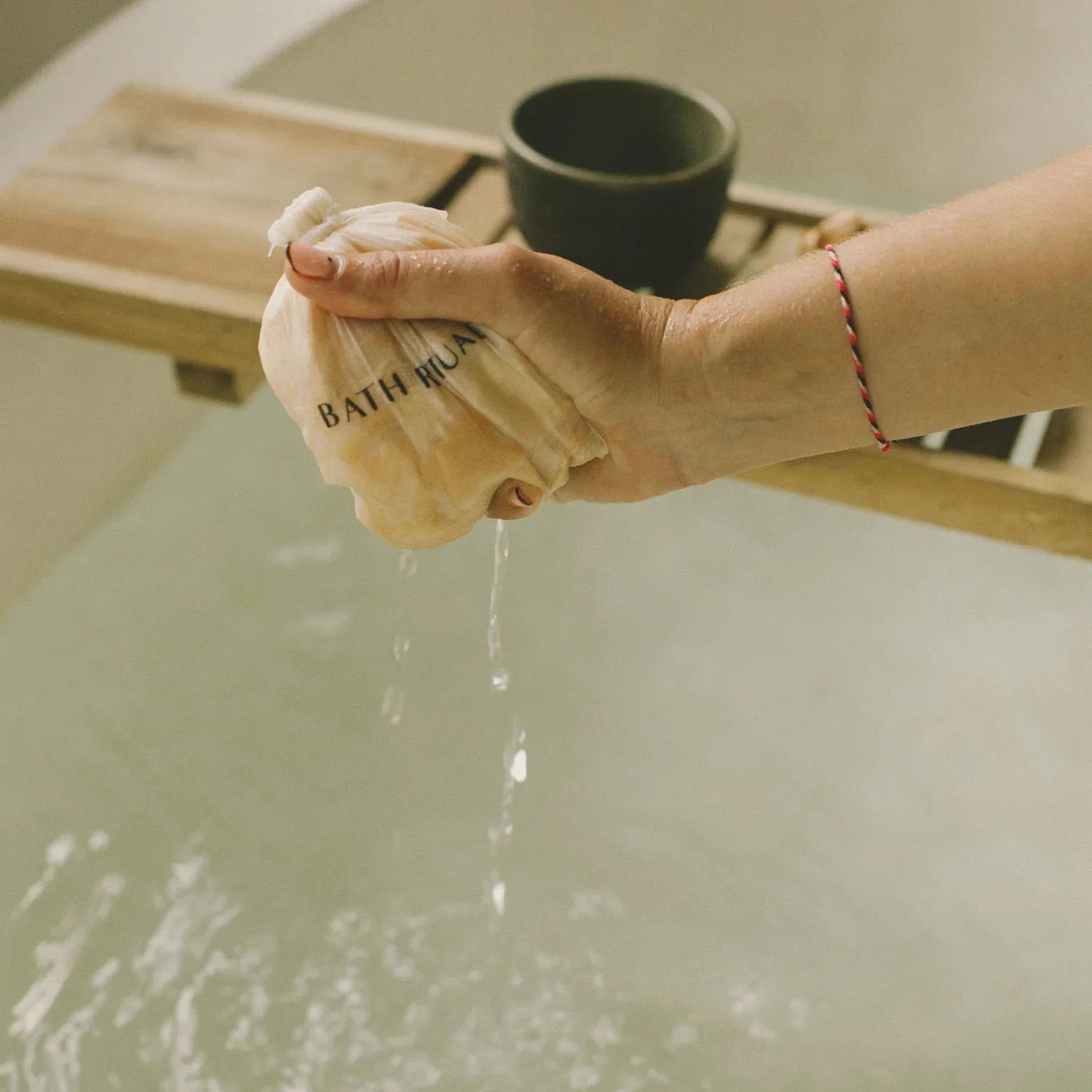 Sugi Japanese Cedar Bath Flakes