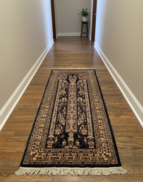 Hand-Knotted Pakistani Wool Rug, Tribal/Floral Design, 2' 5" x 5' 8" (N) Double