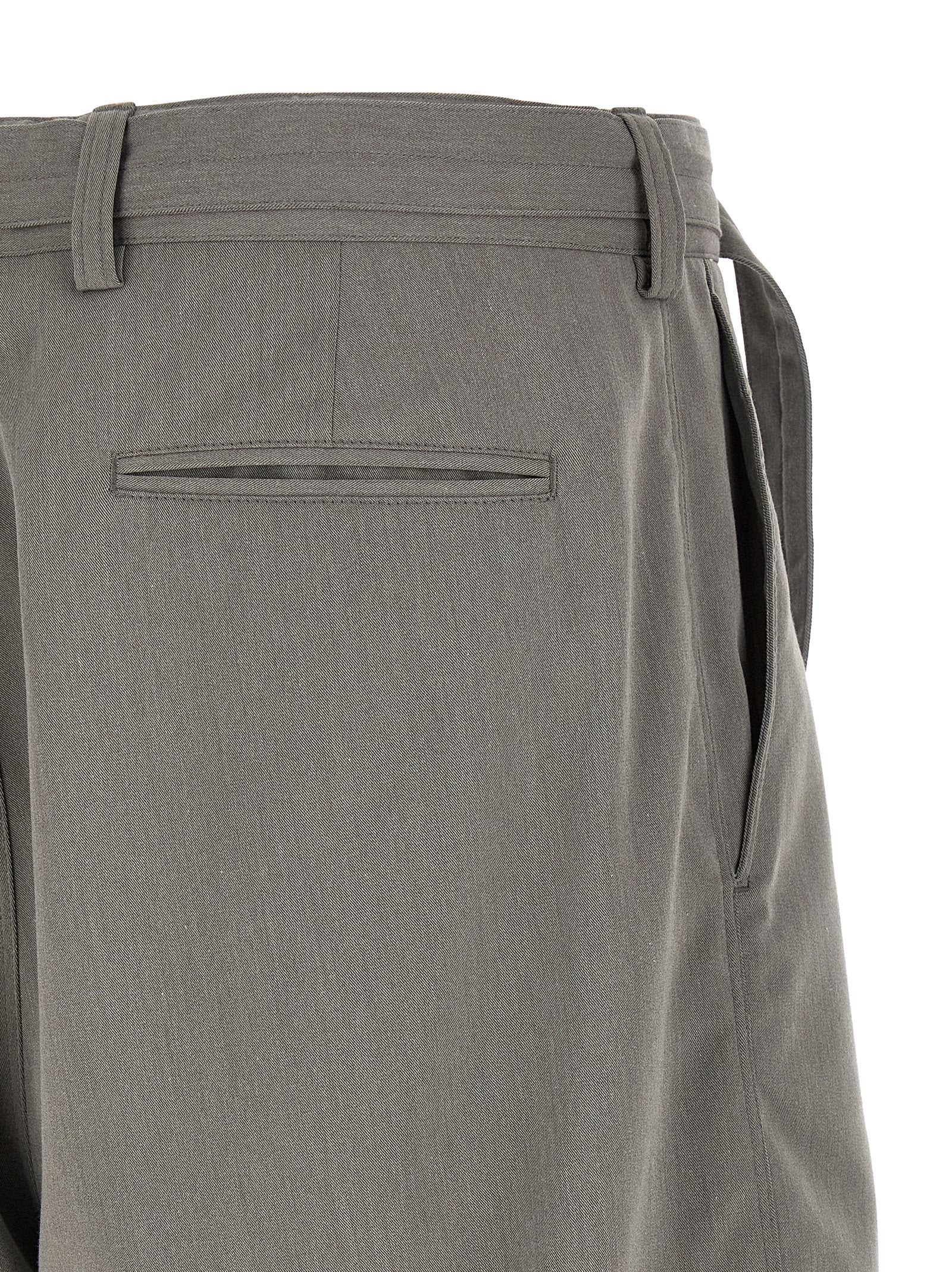 Viscose Blend Bermuda Shorts for Travel Comfort